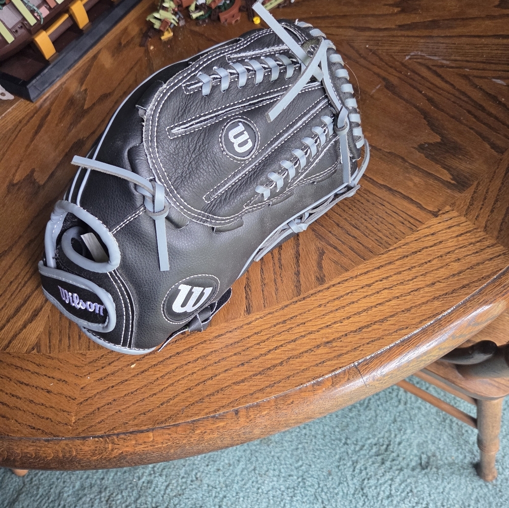 Wilson Black and Gray Baseball Glove